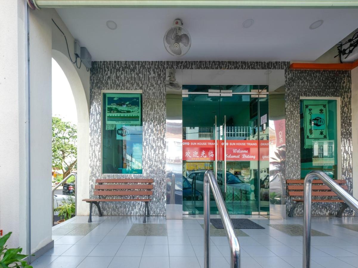 Oyo 89877 Sun Triang Hotel Kampong Kerayong Exteriör bild